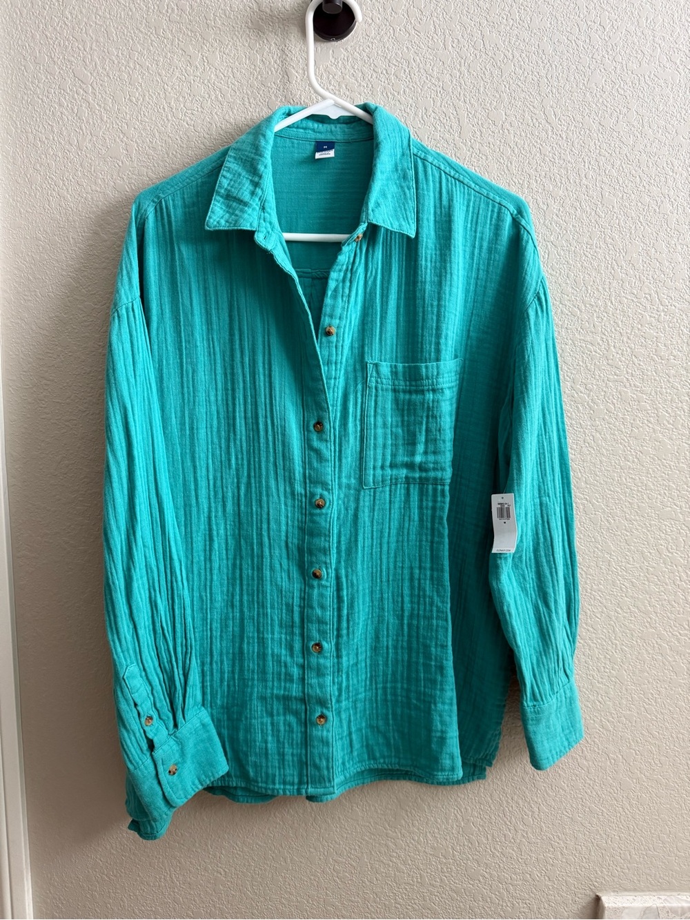Old Navy Bubble Gauze button up shirt
